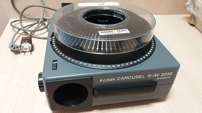 Used For Sale KODAK CAROUSEL S-AV 2050 projector